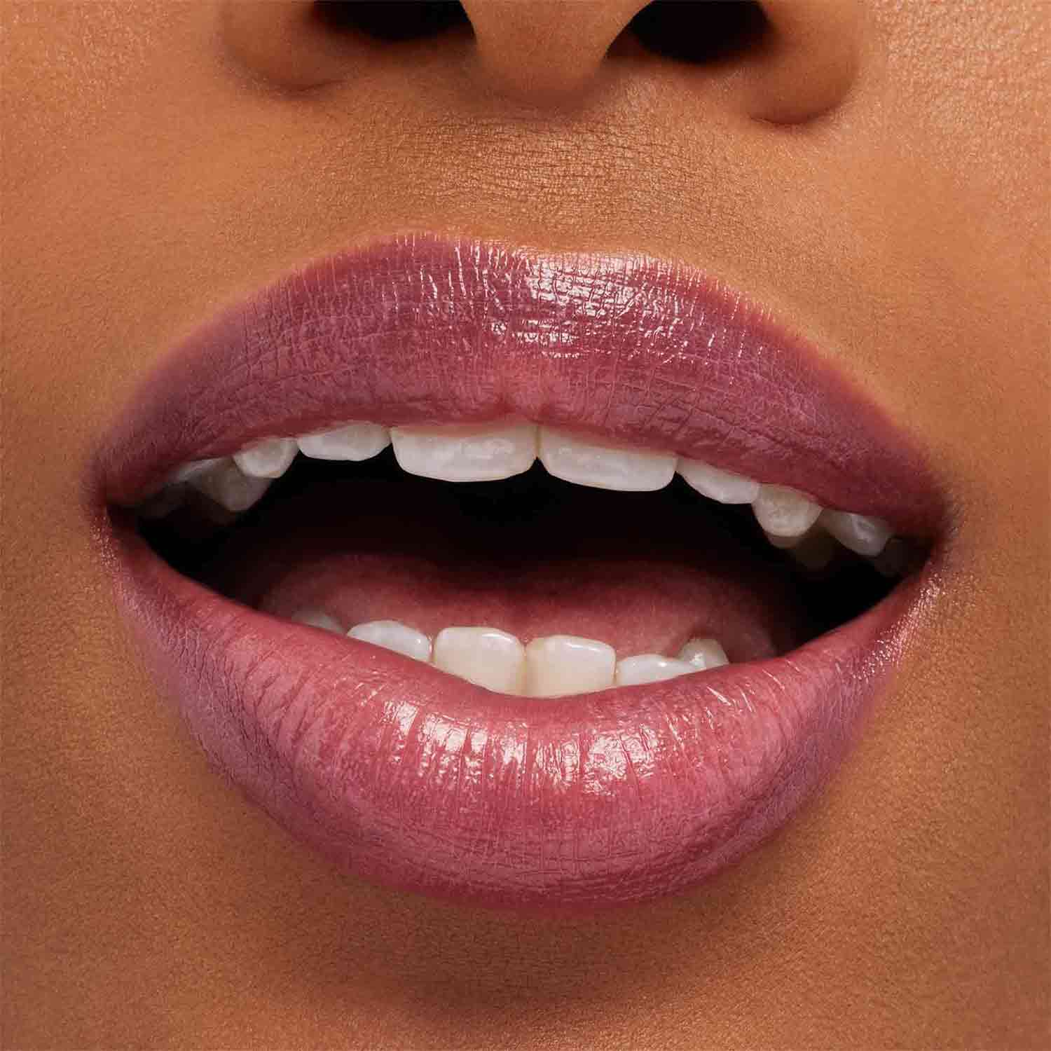 GLOW PLAY TENDERTALK LIP BALM (BÁLSAMO LABIAL)